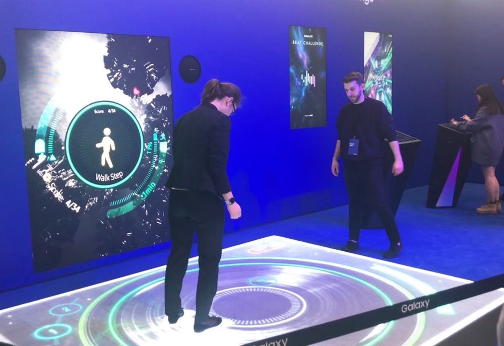 Cheil Spain on X: The Galaxy Pop-Up Store in Plaça de Catalunya is one of  the creations of our retail team for #MWC. This Samsung experience in the  heart of Barcelona is